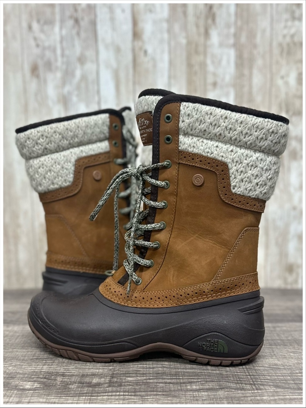 The North Face Shellista II Mid Boots ~ Size 8.5 ~ Item #SB518